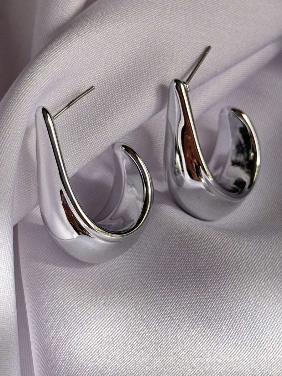 Women's Hoop Earrings Carved Bold Drop Chuncky J Shape High Fashion Gold Or Silver - Bạc - Xem 1