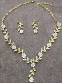 Conjunto de 3 piezas de aretes y collar de novia vintage con incrustaciones de con diseño de flor de ciruelo