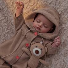 18 英寸/45 厘米逼真重生婴儿娃娃，包括头带、袜子、尿布、奶瓶、出生证明、儿童娃娃、儿童生日节礼品盒包装（不包括泰迪熊） - 棕色 - 查看 4