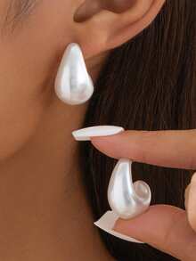 1 Pair Fashionable Minimalist Geometric C-Shape Pearl White Teardrop Earrings, Suitable For Beach, Party, Commute, Gift For Wife, Friend, Mother, All Season - White - View 12
