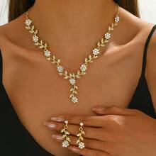 Conjunto de 3 piezas de aretes y collar de novia vintage con incrustaciones de con diseño de flor de ciruelo