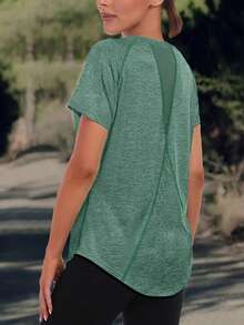 女士纯色运动 T 恤 - 圆领、轻盈、短袖、涤纶混纺、适合春夏季、彩色扣合宽松基本款、休闲短袖女士上衣