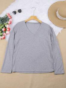 Plus Casual Solid V Neck Simple Fashion T-Shirt Tops - Grey - View 2