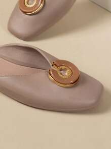 Women's Flat Mule Shoes With Fashionable Metal Ring, Black Color, Small Heels, Non-Slip, Comfortable Outdoor Slip-On Sandals