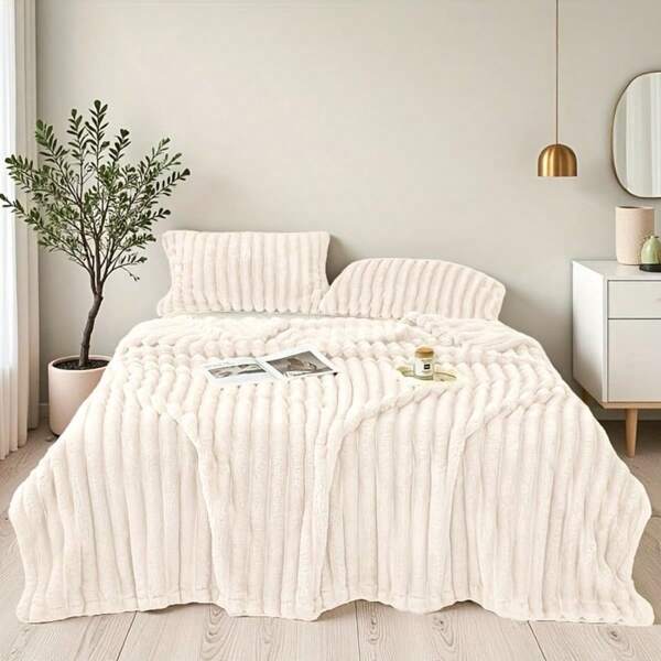 1pc Ultra-Soft Striped Sherpa Fleece Blanket, Wide Stripes Faux Fur Design, Pink Bedroom Decor Plush Throw, Milk Plush Flannel Cover, Casual Nap Blanket, Office Siesta Lap Blanket, Room Decor Fuzzy Blanket
