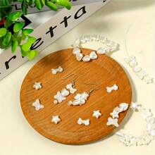 50g Cuentas grandes mixtas de 0.6-2.6cm de color beige perlado, cuentas redondas de flor y mariposa de acrílico que se pueden usar como cadenas de teléfonos móviles, collares, anillos, accesorios DIY y regalos