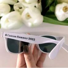 Lunettes de mode personnalisées, lunettes personnalisées en vrac, cadeaux de mariage, fêtes de mariage, cadeaux pour soirées de célibataires, 5 ou 10 paires de lunettes de mode personnalisées avec n'importe quel mot imprimé au dos. Cadeaux pour la rentrée scolaire