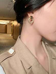 1pair Bridal Hollow Out Circle Earrings, Simple & Stylish Multi-Layered Wrap Stud Earrings For Women Party. Valentine's Day Accessories - 黃金2 - 查看 5