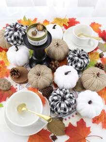 6 件 - 秋季装饰人造南瓜，用于装饰，白色假南瓜，格子布南瓜，用于秋收节感恩节万圣节婚礼的假南瓜装饰，用于家庭餐桌派对房间的粗麻布白色米色南瓜装饰，丰收装饰和展示，派对礼物南瓜，假植物