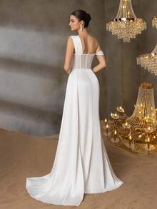 Faeriesty Elegant Sophisticated Satin Asymmetric Maxi Dress With Sequin-Embellished Shoulder & Fish-Tailed High-Waisted Slit | Dramatic Evening Look For Galas, Parties Or Luxury Events, Formal, Party Dress, Gown, For Wedding Guest - 白色 - 查看 2