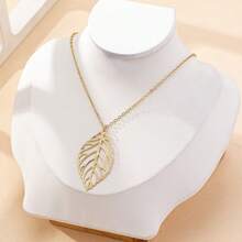 4 Peças Conjunto de Joias Elegante e Minimalista, Brincos com Folha Oca, Colar, Anel para Mulheres, Presente (Sem Caixa Incluída)