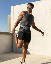 WATERFLY - Riñonera para correr con cinturón de cintura delgada para hombres y mujeres, soporte de teléfono para ejercicio, maratón, jogging, Negro -, Cinturón ligero para correr - gris - Ver 2
