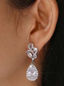1 paire de boucles d'oreilles de mariée asymétriques avec design de goutte d'eau, accessoire de mode pour un port quotidien pour femmes