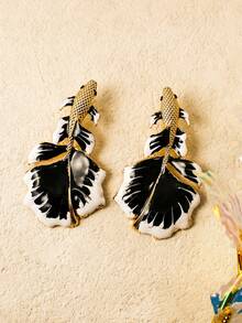 1 Pair Red Wedding Dress Ruffle Design Resin Goldfish Earrings - Betta Fish Earrings - View 16