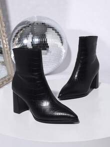 女式黑色性感动物压纹尖头粗跟侧拉链短靴，带保暖内衬