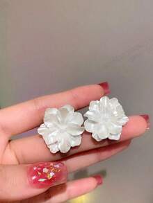 1 对新娘白色花朵耳环，复古法式网状花卉耳环，优雅时尚的耳环，适合女性日常佩戴 - 白色花朵 - 查看 6