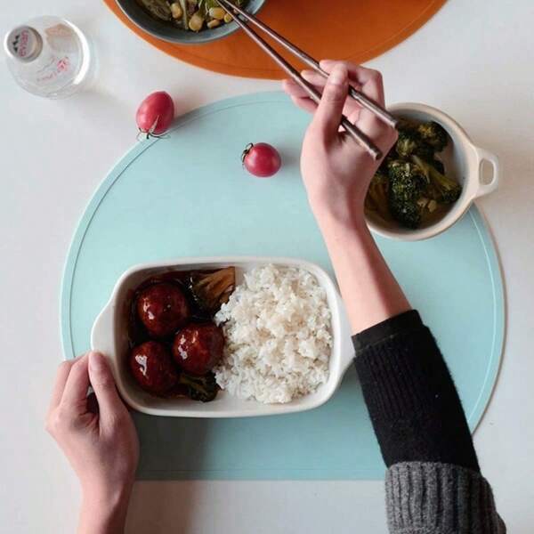 1/4/6pcs Set Semicircle Silicone Placemats, Household Daily Used Tabletop Decoration Mats, Holiday Gift Placemats