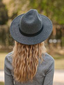 1pc Women's Solid Color Woven Band Retro British Style Cloche Hat, Autumn/Winter