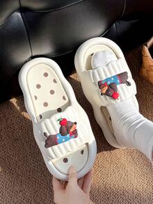 صنادل نسائية بطبعة كلب التفاح الكرتونية مانعة الانزلاق ، نعال داخلية وخارجية لطيفة مُريحة وجميلة ، قاع ناعم أنيق مناسب للاستخدام داخل المنزل والخارج، والشاطئ والإقامة الجامعية، شرائح ذات رائحة خفيفة للغرفة