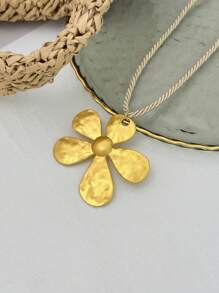 1 pieza Collar colgante de metal con flor de 5 hojas en estilo retro, collar gargantilla bohemio de playa para mujer, para uso diario, fiesta, vacaciones, regalo de joyería