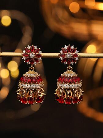1 par lyxiga jhumka-örhängen, eleganta hängande örhängen med kopparzirkoniakristall och blomdesign, moderiktiga kreativa och lätta örhängen med vindklocka, lämpliga för kvinnor, dagligt bruk, festival, bröllop och fest/smyckespresent