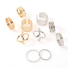 Set de 10 anillos de metal con junturas geométricas clásicas, en color dorado y plateado