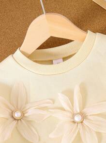 Toddler Floral Decor Warm Crew Neck Sweatshirt And Flared Pants Set