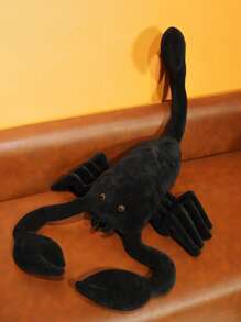 Preparado para Halloween - Escorpión negro de peluche realista: 3D serie oscura, animal de peluche para una decoración espeluznante del hogar o un juguete festivo