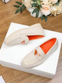 女士平底乐福鞋低帮酒红色、安哥拉红、藏青色、宝蓝色，2025年夏季新款莫卡辛鞋，户外运动办公室工作鞋，休闲软底英伦风平底鞋，大码41-43 - 糯米白色 - 查看 5