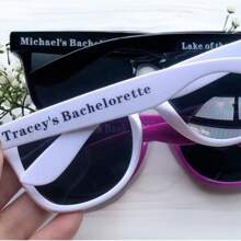 Lunettes de mode personnalisées, lunettes personnalisées en vrac, cadeaux de mariage, fêtes de mariage, cadeaux pour soirées de célibataires, 5 ou 10 paires de lunettes de mode personnalisées avec n'importe quel mot imprimé au dos. Cadeaux pour la rentrée scolaire
