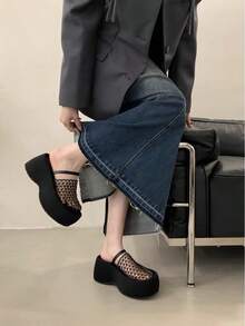 Women Athletic & Outdoor Sandals & Slides - 黑色 - 查看 8