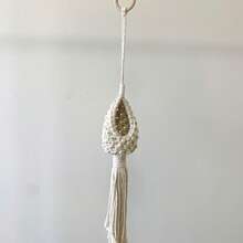 3-częściowy wieszak na rośliny makrama, wiszący element dekoracyjny w stylu boho Air Pineapple, ręcznie tkane frędzle, mały uchwyt na doniczkę do roślin zielonych montowany na ścianie wewnątrz budynku - roślina nie jest dołączona