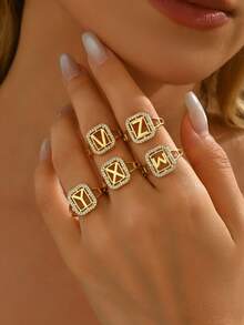 1 时尚精致26字母锆石戒指，夏季新款女士首字母开口戒指 - 金黃色 - 查看 2