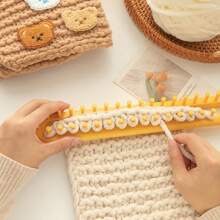 1 set Kit de métier à tricoter DIY, fabricant d'écharpe d'autotissage rectangulaire, outil d'artisanat de tricot fait main pour les pulls et les accessoires pour le cou, installation facile. 1 pièce Kit de tricotage au métier, métiers à tisser DIY, machine à tricoter les écharpes, accessoires de tissage. 1 set pour débutants, machine à tricoter à la main en plastique avec crochet, artisanat pour toutes les saisons, tricotage paresseux d'écharpe et serviette, facile à utiliser.