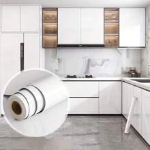 1 卷白色珍珠光泽壁纸，采用耐用耐磨乙烯基材料制成，适合 DIY 安装，具有自粘性和可剥离特性，适用于墙壁、台面、橱柜以及客厅、卧室、厨房和浴室的家居装饰，尺寸为 15.7 英寸 x 196.8/118.1/39.3/393.7 英寸