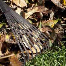 Portable Gardening Tools Micro Landscaping Rake Non-Slip Wood And Transplanting - 04566 - View 2