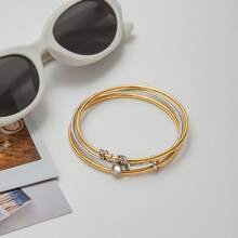 Uworld Minimalistisches zweifarbiges, kreisförmiges Wellenarmband, 3er Set stapelbare Edelstahl Armbänder, Damen Accessoires, Partygeschenk, 18 Karat Goldplattierung
