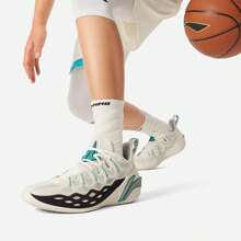 LI-NING 李宁男士篮球鞋轻便高回弹低帮耐磨专业运动吉米·巴特勒同款 ABAV023 正品官方店 - 乳白色 - 查看 2