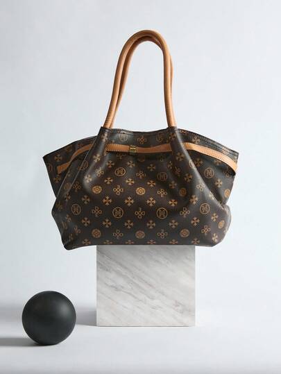 Fashion New 2025, PU Fabric, Full-Body Printing, Large-Capacity Portable Tote Brown Bag.Jiaozi Bag, Foreign Fashion Underarm Bag, Can Be Used For Daily Travel, Commuting To Work, Traveling And So On. Winter Gifts