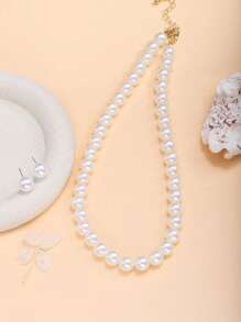Set de 3 piezas de aretes y collar minimalista con perlas falsas