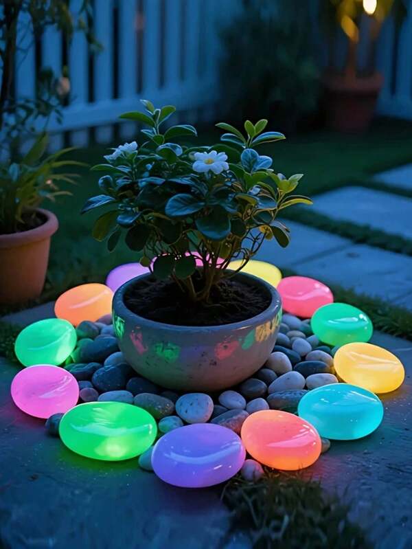 6/12pcs Glow-In-The-Dark Large-Size Pebbles (Random Color), For Garden Landscaping, Track Decoration, Fish Tank Starry Sky Decor, Romantic Glow Stones, Suitable For Home, Outdoor, Runway, Aquarium, Halloween, Christmas, Thanksgiving, Valentine's Day, Absorbs Sunlight Or Lamp Light To Glow At Night, No Electricity Required, DIY Romantic Scenes