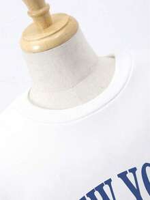 女童字母印花圆领长袖上衣和牛仔裙套装 - 白色 - 查看 3