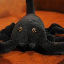 Preparado para Halloween - Escorpión negro de peluche realista: 3D serie oscura, animal de peluche para una decoración espeluznante del hogar o un juguete festivo