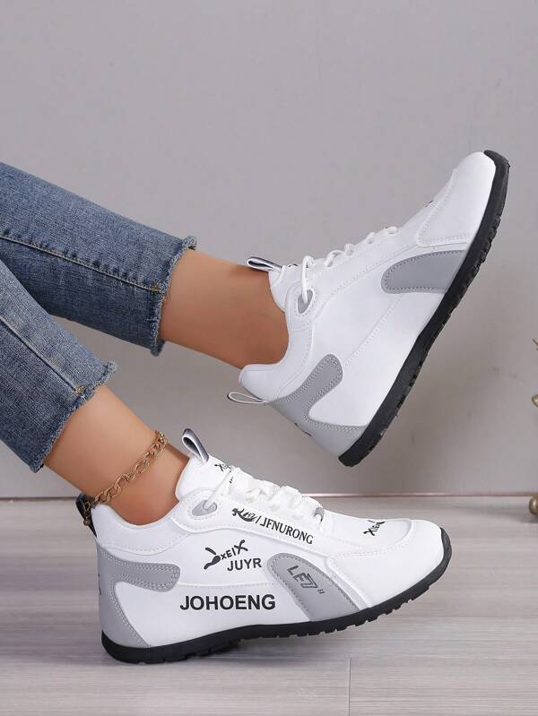 Nuove sneaker in rete per primavera, estate e autunno 2025, scarpe casual con zeppa, scarpe sportive leggere da running