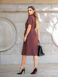 Shirt With Side Slits, Collar, Short Sleeves, Cutout And Lapels, Patch Pocket, Midi Length - 咖啡棕 - 查看 6