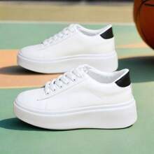 Zapatillas blancas casuales para mujer, adecuadas para Navidad, Año Nuevo, zapatos de plataforma de unicolor para mujer, lindas zapatillas blancas de caña baja, zapatillas cómodas y de moda de varios colores, aumento de altura de 5 cm, zapatos elegantes para mujeres de estatura baja