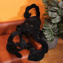 Preparado para Halloween - Escorpión negro de peluche realista: 3D serie oscura, animal de peluche para una decoración espeluznante del hogar o un juguete festivo