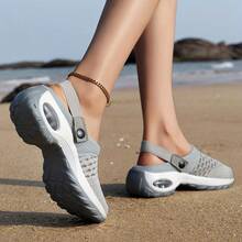 (One Size Larger)Air Cushion 2026 Slippers For Women Breathable Running Hole Shoes Sandals For Women Single Style Outdoor Wear Closed Toe Thick Bottom Wedge Heel Shoes - 灰色 - 查看 4