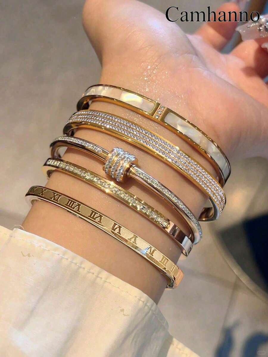 Camhanno 5件套优雅金色不锈钢手链套装，独特设计，是情侣的理想之选，也是完美的日常装饰礼品和珠宝礼物。 - 金色 - 查看 1