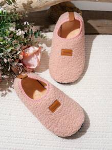 Women's Plush Slip-On Slippers With Heel Coverage, Warm Indoor Slippers For Autumn/Winter, Fashionable Moccasins